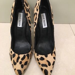 Steve Madden Leopard heels 👠